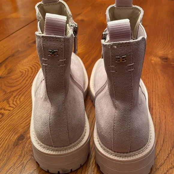 Sam Edelman Kid’s Laguna Chelsea Boot in light lilac size 4 NWOT - Picture 3 of 8